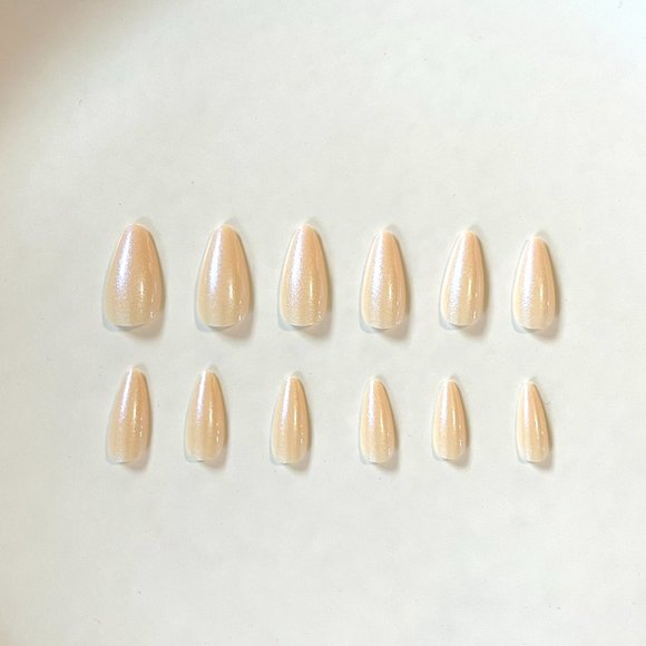 *BOGO* Ivory Shimmer Reusable Press-on Nails - Picture 2 of 6